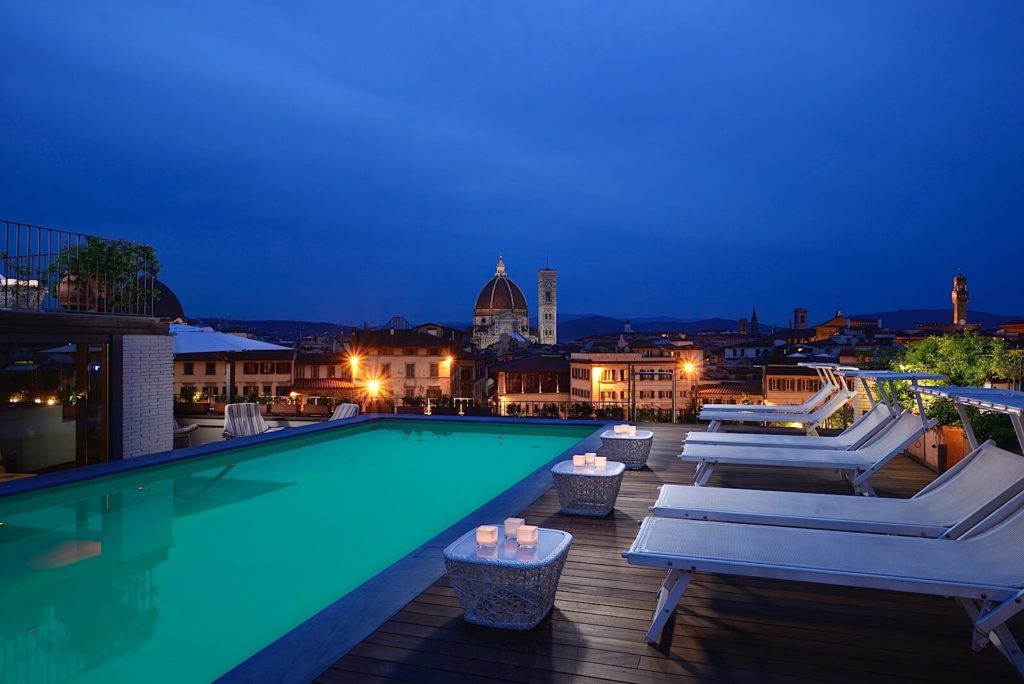 Terrazza panoramica con piscina Grand Hotel Minerva Firenze