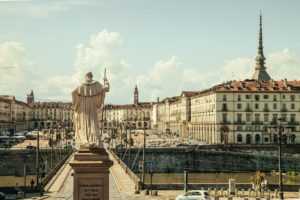 Torino Hotels: piazza Vittorio (SplitShire)